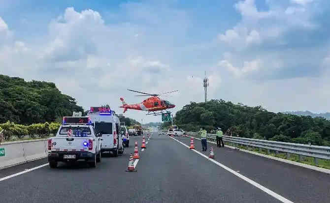 岳麓区高速公路汽车救援案例